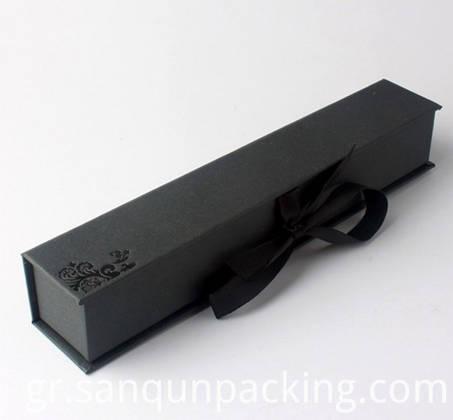 Κουτί με κορδέλα Box With Ribbon